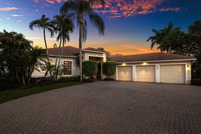 Admirals Cove Residence photo 53