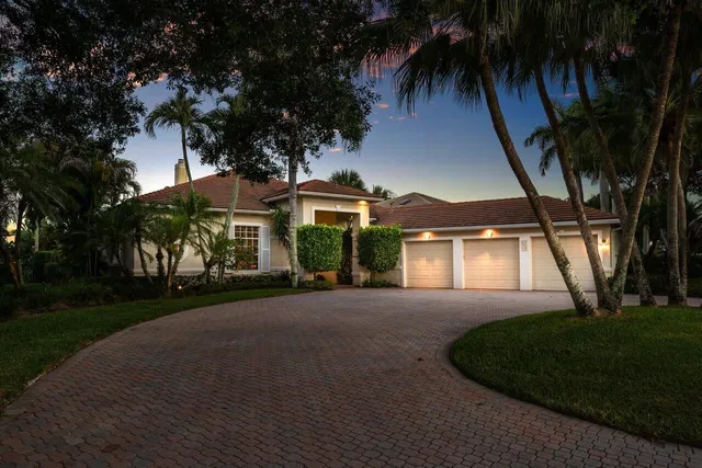 Admirals Cove Residence photo 54
