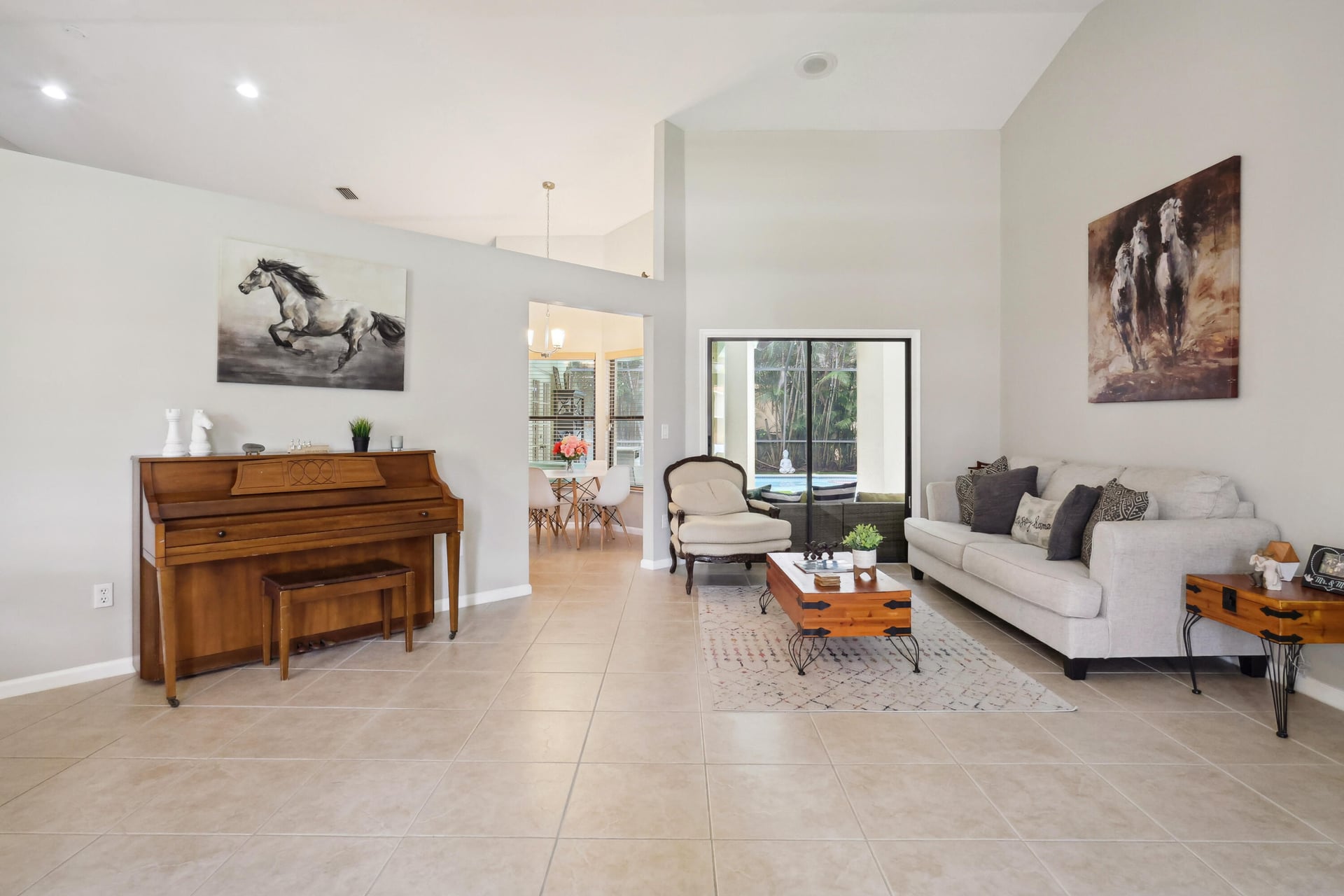 Residence photo 4