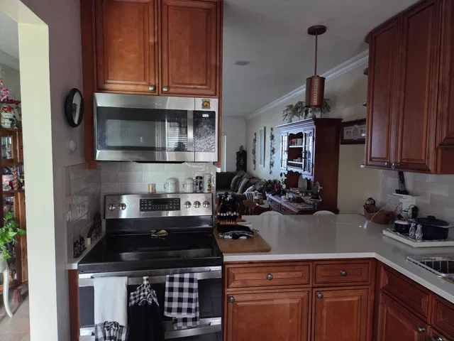  Unit 235 photo 4