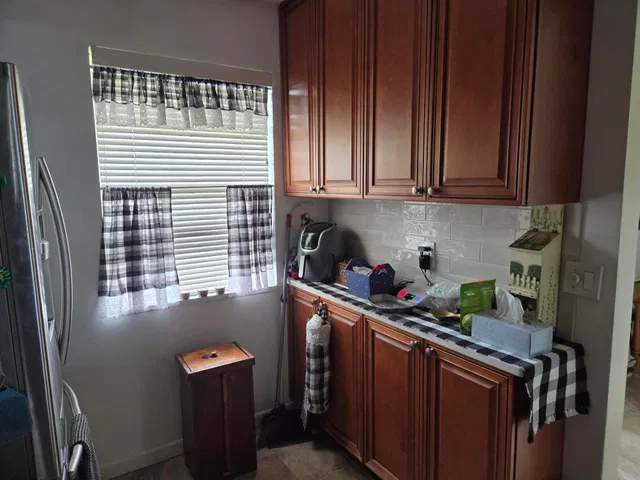  Unit 235 photo 5