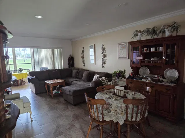  Unit 235 photo 6