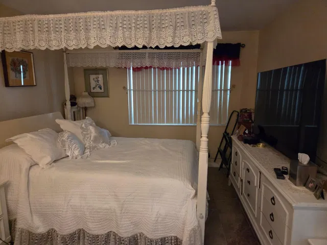  Unit 235 photo 9