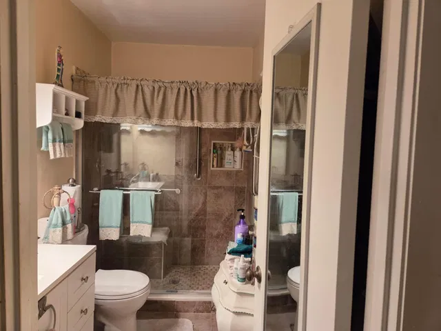  Unit 235 photo 11