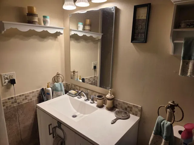  Unit 235 photo 12