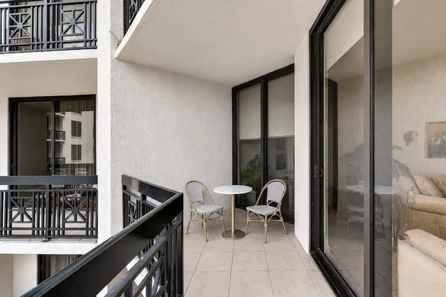 One City Plaza Unit 1119 photo 10