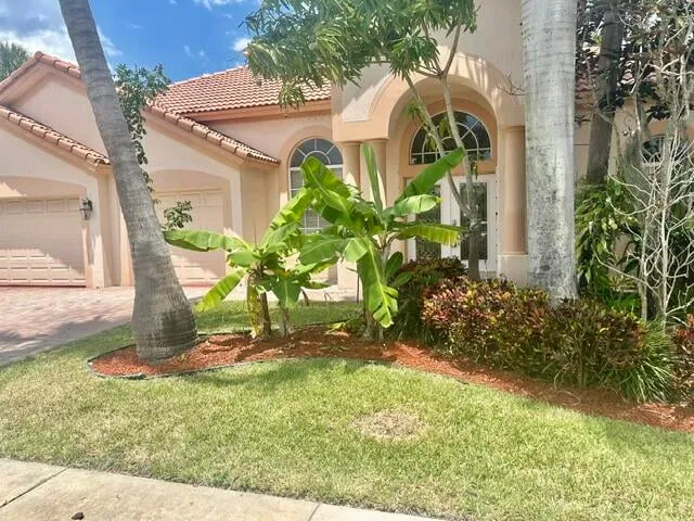 Residence photo 2