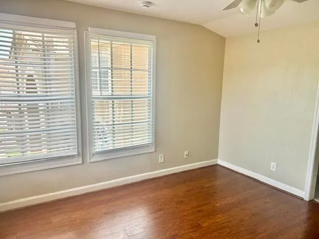 Residence photo 32