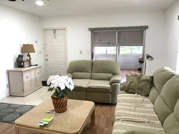 Unit A photo 11