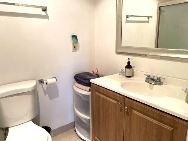 Unit A photo 20