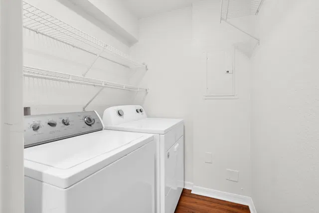 Unit 303 photo 12