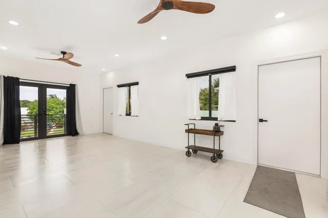 Residence photo 18
