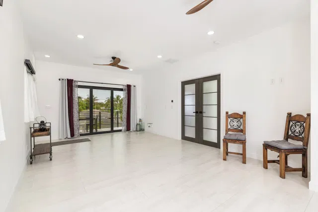 Residence photo 19