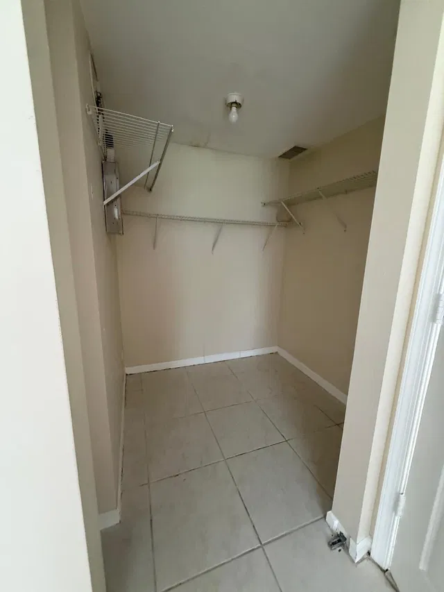 Unit 101 photo 26