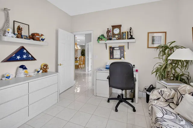 Residence photo 14