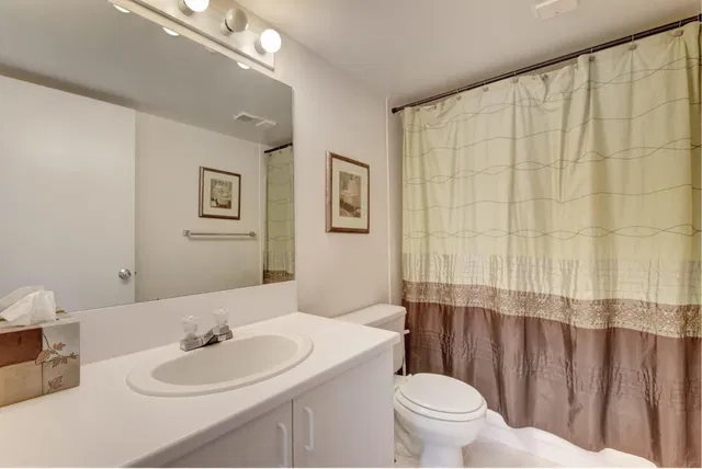  Unit 207 photo 9