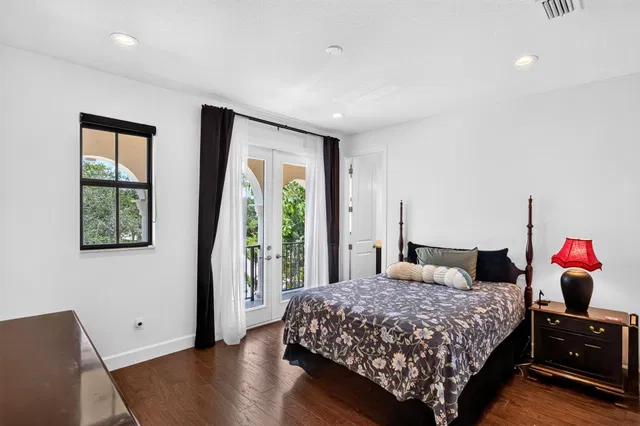  Residence photo 18