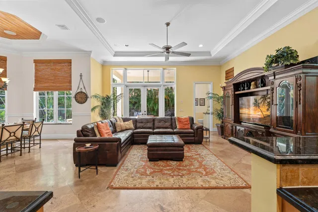 Residence photo 11