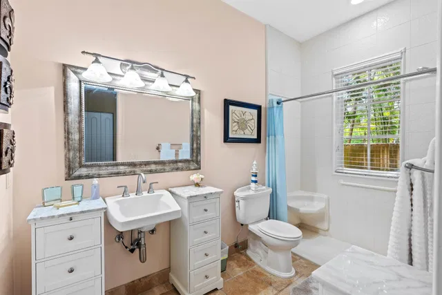 Residence photo 29
