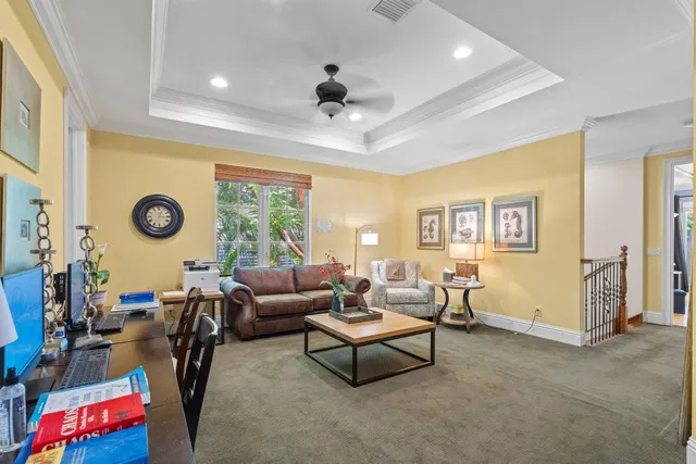 Residence photo 42
