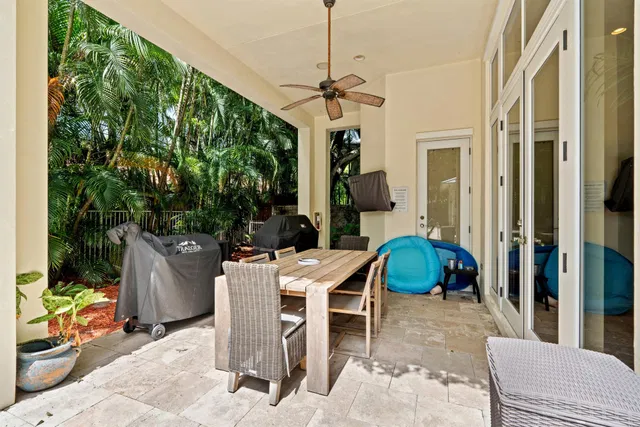 Residence photo 48