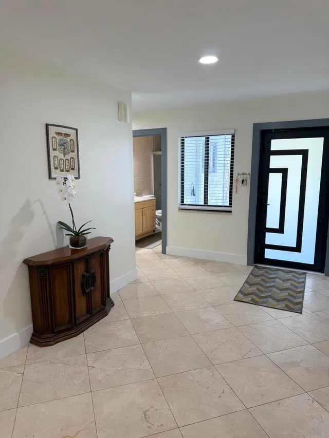 Residence photo 6