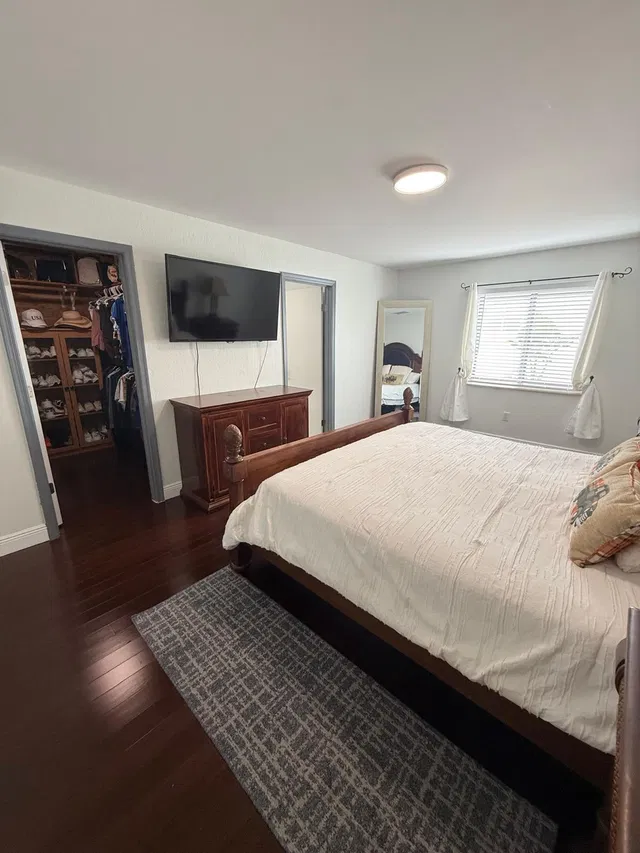Residence photo 25