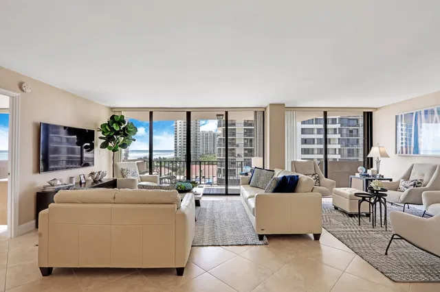 Singer Island Unit 2-802 photo 3
