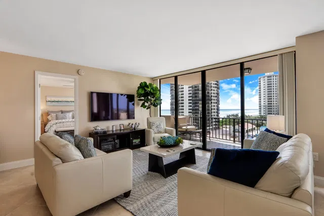 Singer Island Unit 2-802 photo 5