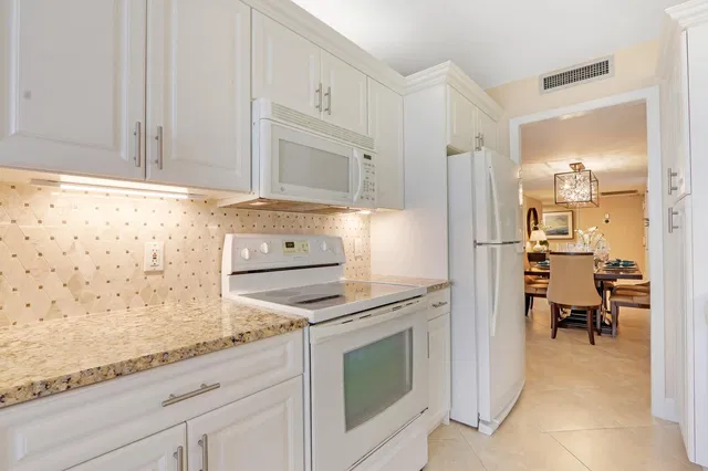 Singer Island Unit 2-802 photo 14