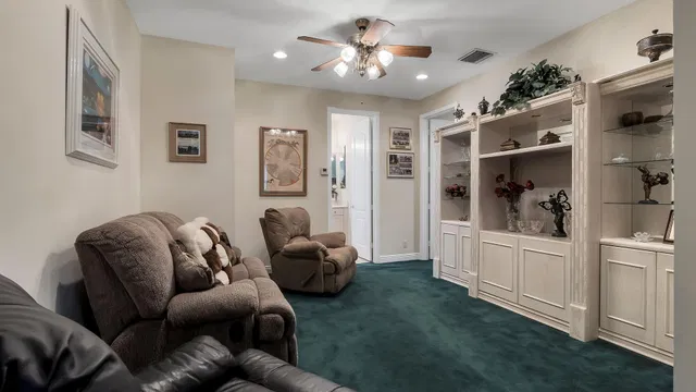  Residence photo 47