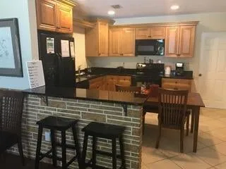 Residence photo 2
