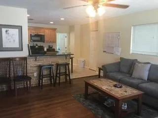 Residence photo 3