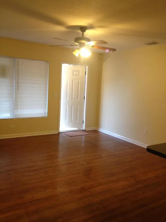 Residence photo 5