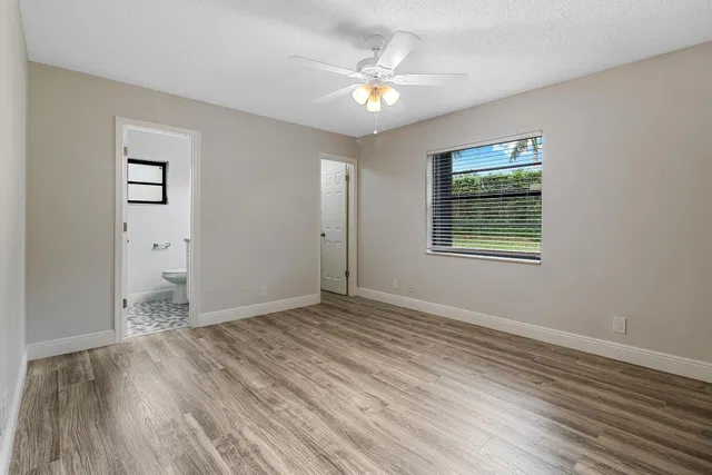 Residence photo 8