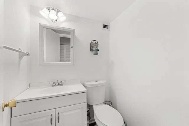 The Patrician of Palm Beach Unit 620 photo 9