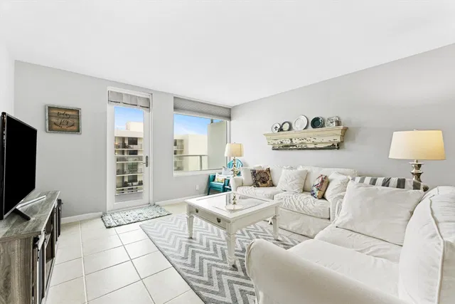 The Patrician of Palm Beach Unit 620 photo 11