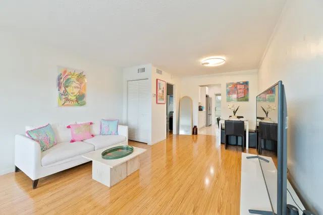 Unit 205 photo 2