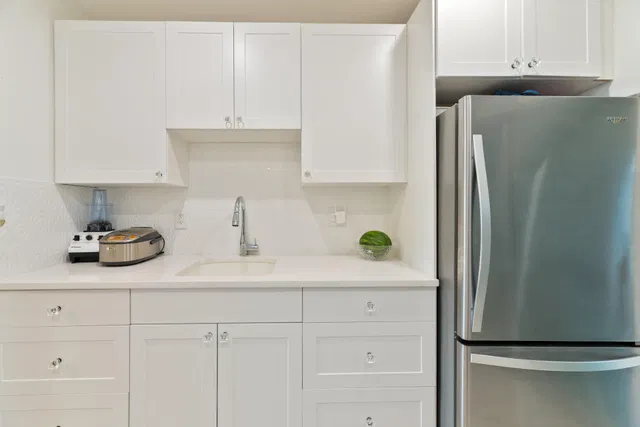 Unit 205 photo 7