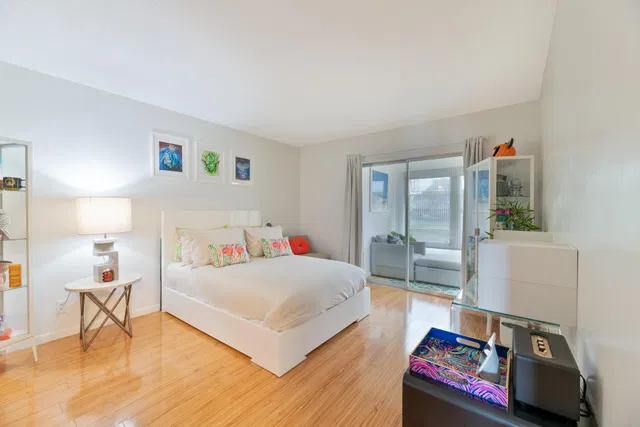 Unit 205 photo 9