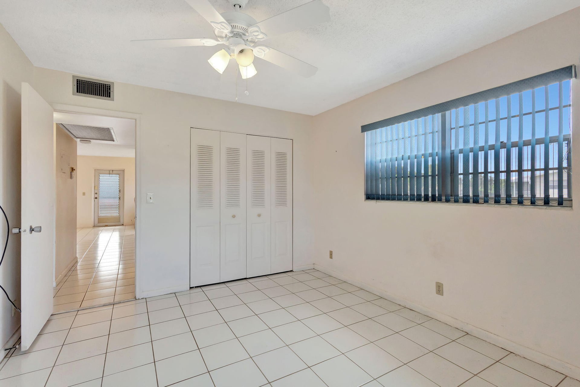 Residence photo 9