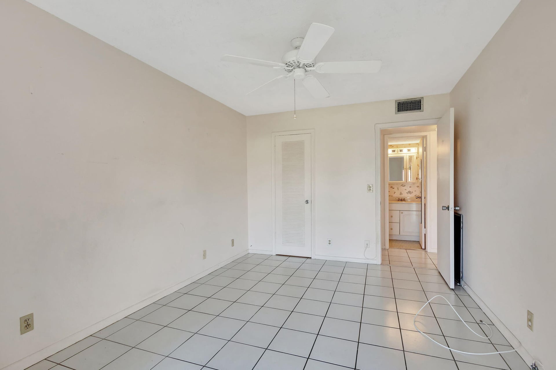 Residence photo 14