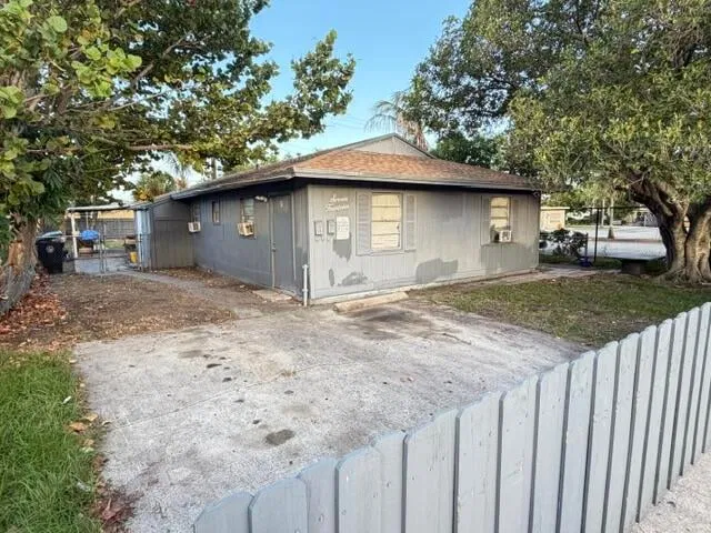Residence photo 56