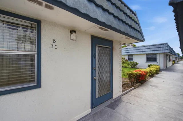 Residence photo 4