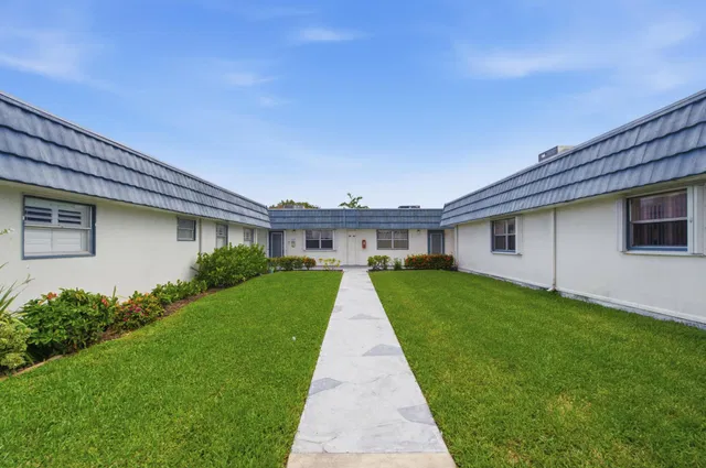 Residence photo 23
