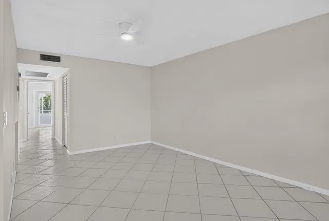 Residence photo 9