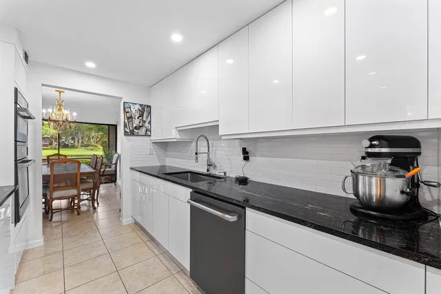 Boca West Country Club Unit 405 photo 3