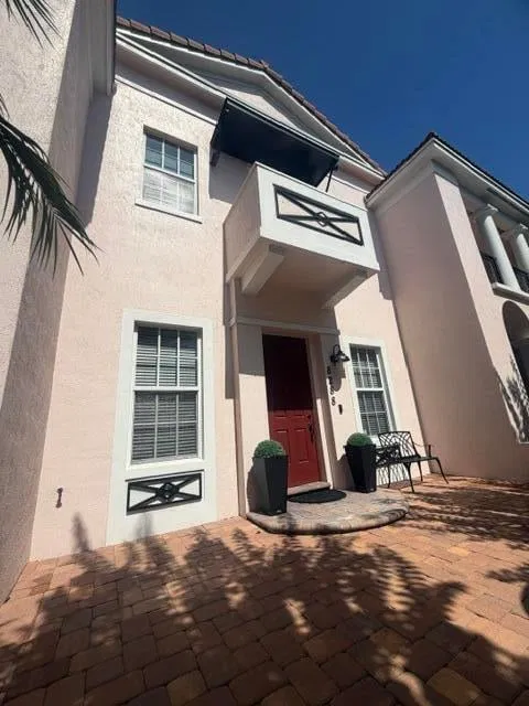Residence photo 3