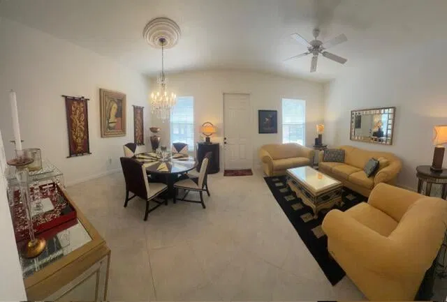 Residence photo 6