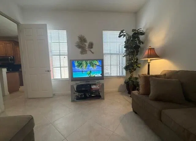 Residence photo 17